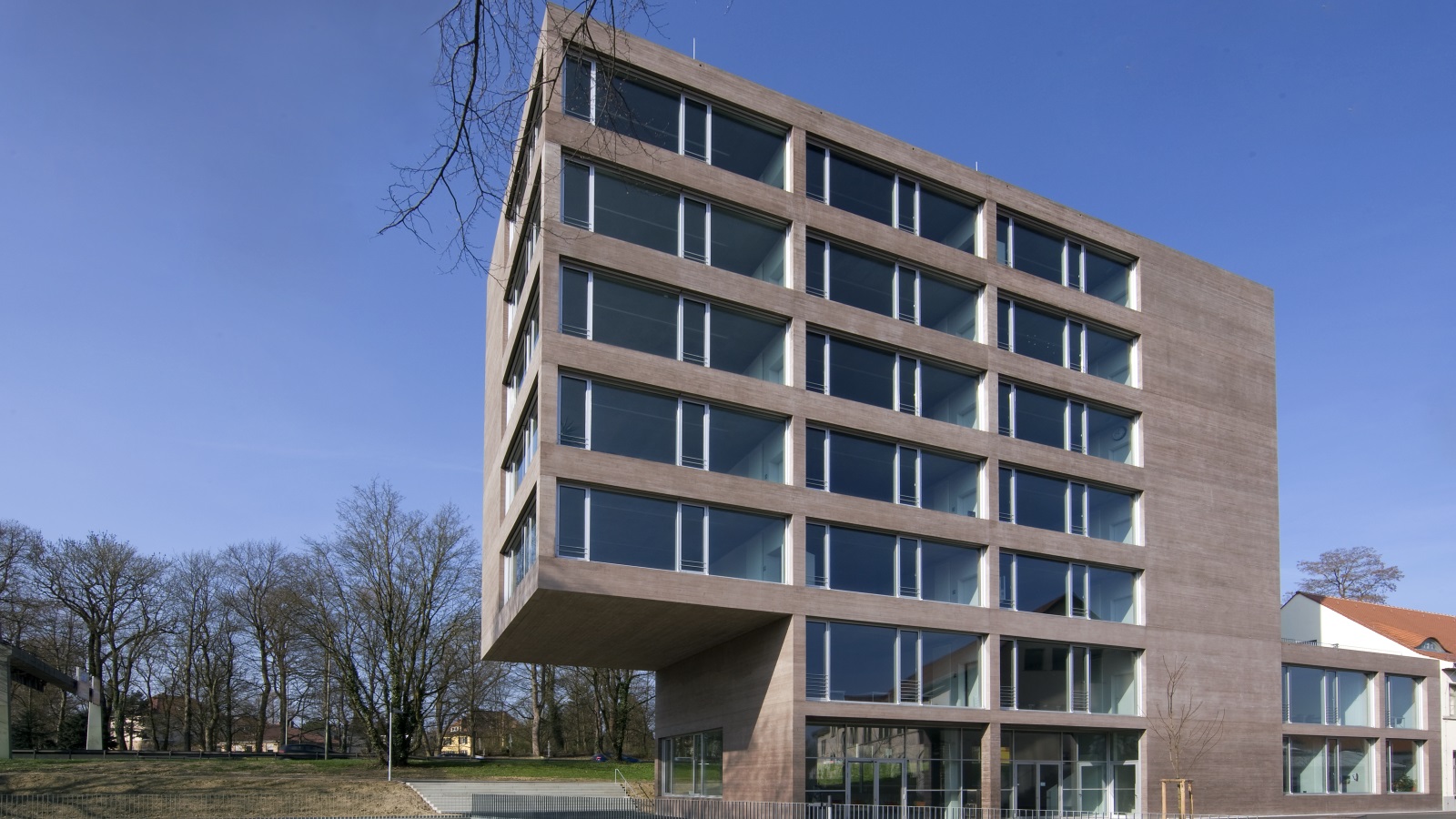 Akademie für Kommunikation Ulm Fassade 2