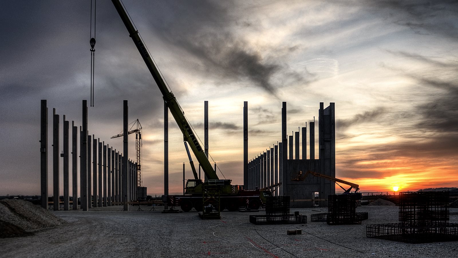 Deutz Fahr-Land Baustelle Kran Stützen