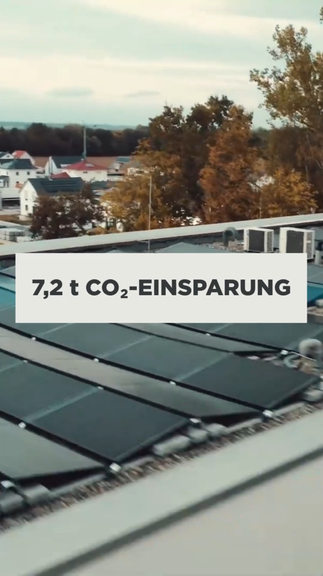 🌱 7,2 Tonnen CO₂-Einsparung dank Solarenergie ☀️
Für mehr Nachhaltigkeit setzen wir seit Jahren auf Sonnenenergie und E-Mobilität. 

Und das rechnet sich:
👉🏻 Unsere E-Fahrzeuge haben 2025 insgesamt 26,7 MWh Strom (entspreicht ca. 7.000 l Diesel) geladen – 15,9 MWh (entspricht ca. 4.170 l Diesel) Öko-Strom aus unserer Strom-Cloud bezogen und 10,8 MWh (entspricht ca. 2.830 l Diesel) mit unserer PV-Anlage erzeugt.

Das Ergebnis: 7,2 Tonnen CO₂-Einsparung.

Geladen wird an den eigenen Ladesäulen – kostenlos für alle Mitarbeitenden.

#statix #leipheim #sonnentanken #co2einsparung #emobilität #nachhaltigkeit #photovoltaik #firmenfuhrpark #energiezukunft